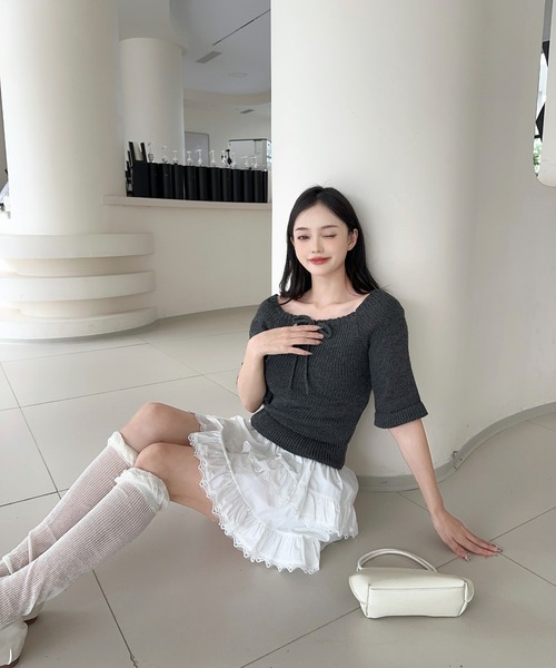 Jasmine Grandiflorum(ジャスミングランディフローラム)の「【Jasmine】2WAYフロントリボンニットプルオーバー (SS)(ニット/セーター・レディース・ダークグレー/ベージュ/ブラウン/ホワイト・FREE)」の16枚目の写真