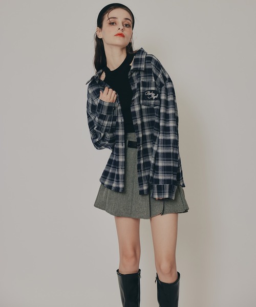 REDYAZEL(レディアゼル)の「ロゴワッペンオーバーシャツ(シャツ/ブラウス・レディース・キャメル/ピンク/ブルー系その他/ブラウン系その他・FREE)」の18枚目の写真