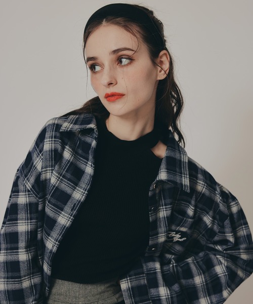 REDYAZEL(レディアゼル)の「ロゴワッペンオーバーシャツ(シャツ/ブラウス・レディース・キャメル/ピンク/ブルー系その他/ブラウン系その他・FREE)」の20枚目の写真