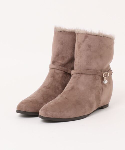 MELMO(メルモ)の「インヒールボアショートブーツ(ブーツ・レディース・ブラック/サンドベージュ・S(22.5cm)/L(24.5cm)/M(23.5cm))」の2枚目の写真
