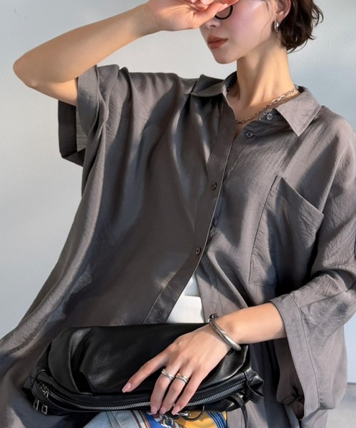 classicalelf（クラシカルエルフ）の「【接触冷感・吸水速乾機能付き】涼しさ＆上品さ。オーバーサイズシアードルマンシャツ（7分袖）（シャツ/ブラウス・レディース・チャコール/オフホワイト/ブルー・X-LARGE/SMALL/MEDIUM/LARGE）」の12枚目の写真