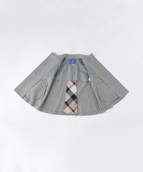 BLUE LABEL CRESTBRIDGE(ブルーレーベルクレストブリッジ)の「【一部店舗限定】ケープ風コート(その他アウター・レディース・ベージュ/グレー系その他・38/40/36)」の11枚目の写真