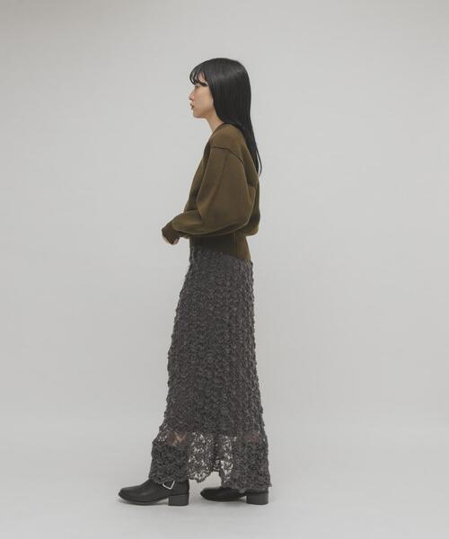 KBF（ケイビーエフ）の「クロシェニットスカート（スカート・レディース・チャコールグレー/アイボリー・ONE）」の6枚目の写真