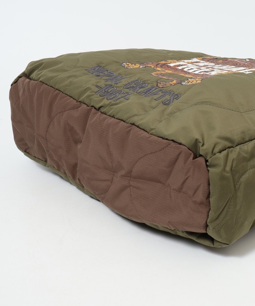 KRIFF MAYER（クリフメイヤー）の「KRIFF MAYER ｽｰﾍﾞﾆｱ刺繍ﾄｰﾄBAG（トートバッグ・メンズ・キャメル/ピンクベージュ/オリーブ/ブラック/オフホワイト/パープル・F）」の15枚目の写真