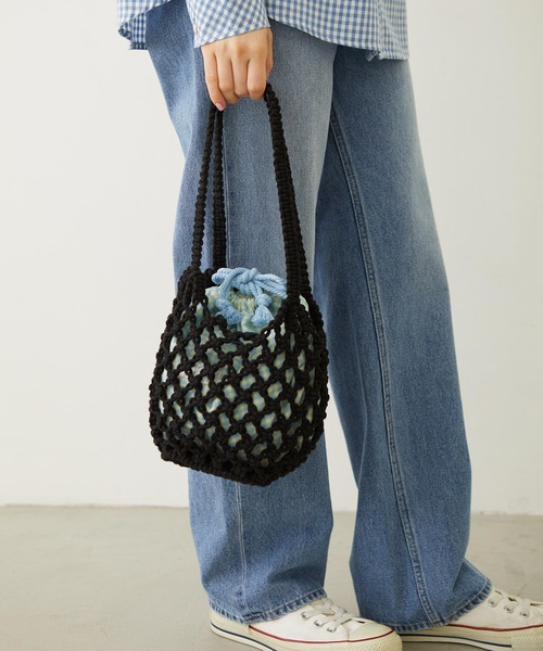 MILKFED.(ミルクフェド)の「KNITTED GINGHAM BAG(ショルダーバッグ・レディース・ライトブルー/ブラック/オレンジ・ONE SIZE)」の2枚目の写真