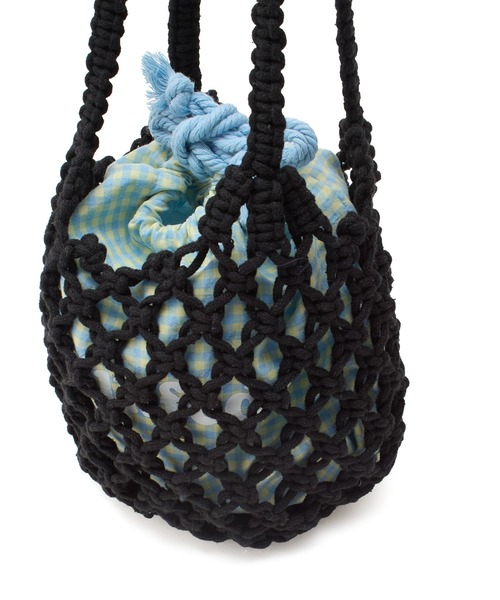 MILKFED.(ミルクフェド)の「KNITTED GINGHAM BAG(ショルダーバッグ・レディース・ライトブルー/ブラック/オレンジ・ONE SIZE)」の22枚目の写真