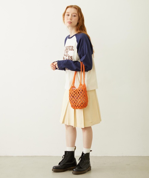 MILKFED.(ミルクフェド)の「KNITTED GINGHAM BAG(ショルダーバッグ・レディース・ライトブルー/ブラック/オレンジ・ONE SIZE)」の6枚目の写真