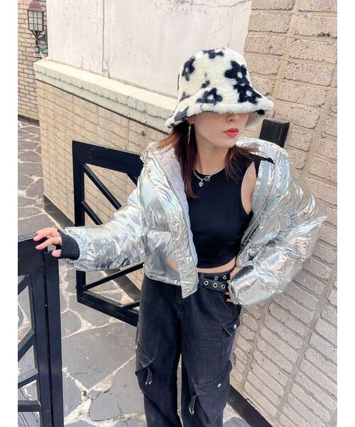 AVANDRESS(アバンドレス )の「Siberia Duck Stella Crop Padding GREY(ダウンジャケット/コート・レディース・グレー・SMALL/MEDIUM/LARGE)」の8枚目の写真