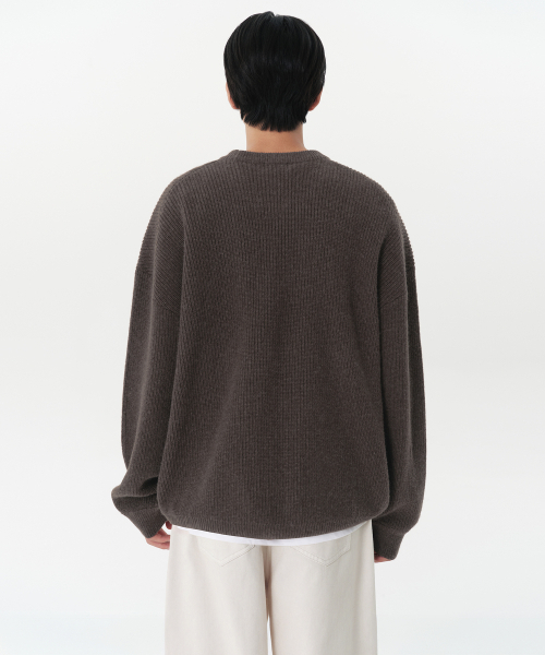 MUSINSA STANDARD（ムシンサスタンダード）の「オーバーサイズリブクルーネックニット[ヘッダーブラウン]（ニット/セーター・メンズ・その他・SMALL/MEDIUM/LARGE/X-LARGE/XX-LARGE）」の3枚目の写真