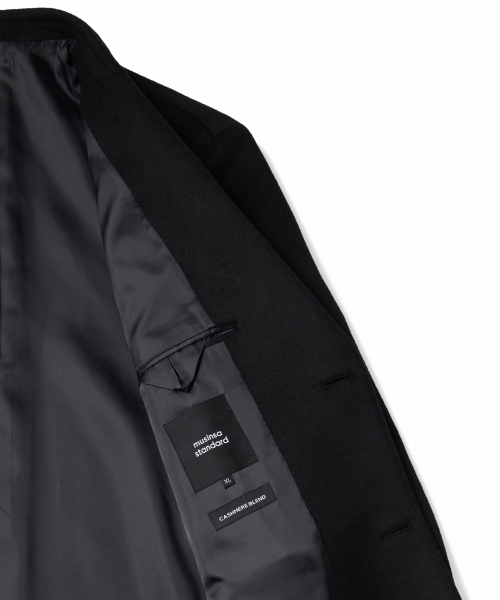 MUSINSA STANDARD（ムシンサスタンダード）の「カシミアブレンドパパショルダーシングルロングコート[ブラック]（チェスターコート・メンズ・その他・MEDIUM/LARGE/X-LARGE/XX-LARGE）」の11枚目の写真