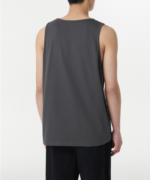 MUSINSA STANDARD（ムシンサスタンダード）の「スcoopネックスリーブレストップ [ダークグレー]（Tシャツ/カットソー・メンズ・その他・XX-LARGE/XXX-LARGE/LARGE/MEDIUM/X-LARGE/SMALL）」の3枚目の写真