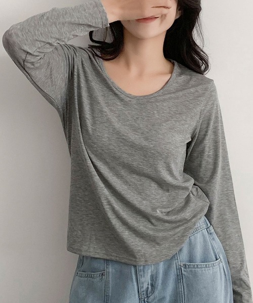 LOWO(ロワ)の「Uネック カットソー 長袖 レディース きれいめ ゆったり 無地(Tシャツ/カットソー・レディース・グレー/ホワイト/ブラック・FREE)」の3枚目の写真
