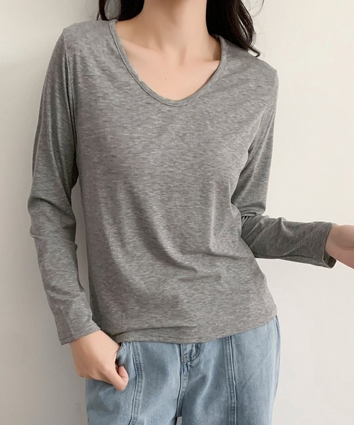 LOWO(ロワ)の「Uネック カットソー 長袖 レディース きれいめ ゆったり 無地(Tシャツ/カットソー・レディース・グレー/ホワイト/ブラック・FREE)」の5枚目の写真