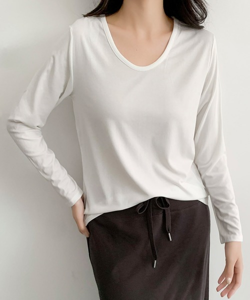 LOWO(ロワ)の「Uネック カットソー 長袖 レディース きれいめ ゆったり 無地(Tシャツ/カットソー・レディース・グレー/ホワイト/ブラック・FREE)」の7枚目の写真