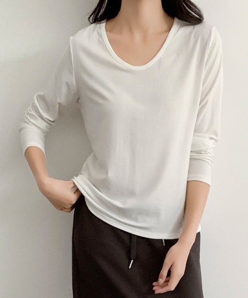 LOWO(ロワ)の「Uネック カットソー 長袖 レディース きれいめ ゆったり 無地(Tシャツ/カットソー・レディース・グレー/ホワイト/ブラック・FREE)」の8枚目の写真