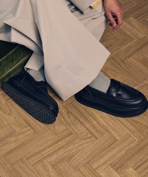 MAISON SPECIAL（メゾンスペシャル）の「《UNISEX》【SPECIAL SHOES FACTORY COLLABORATION】Vibram Build Sole Loafer/ビブラムビルドソールローファー【MAISON SPECIAL/メゾンスペシャル】（スニーカー）」