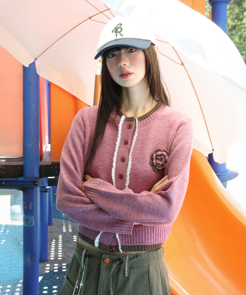 RuNaKi'Hu'(ルナキフ)の「WXK023 ピーチフラワークロシェ配色ニットカーディガン (ヴィンテージピンク)(カーディガン/ボレロ・レディース・その他・1/2)」の2枚目の写真