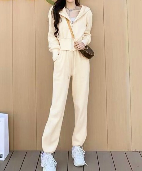 REANO(レアノ)の「ショート丈ジップパーカー&イージーパンツ セットアップ (AW)(セットアップ・レディース・ブラック/ライトベージュ/グレー/ピンク・LARGE/MEDIUM/SMALL)」の3枚目の写真