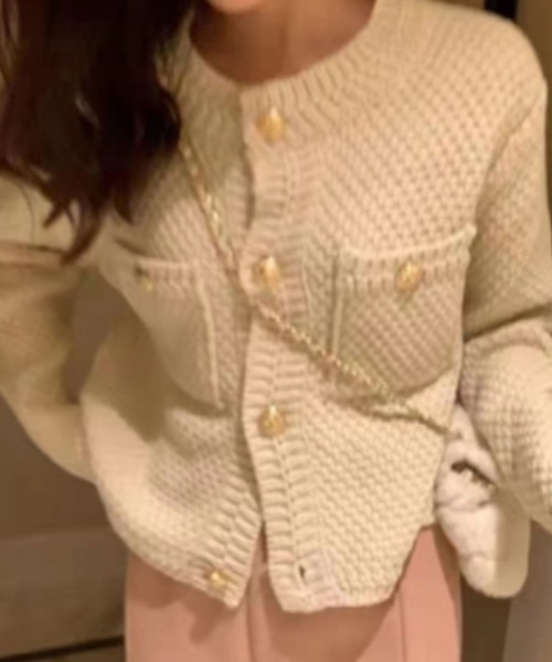 Vini(ヴィニ)の「ノーカラーニットカーディガンジャケット(カーディガン/ボレロ・レディース・ホワイト/ブラック・ONESIZE)」の5枚目の写真