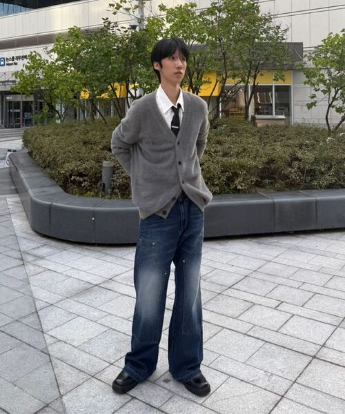 EULER（ユーラ）の「シグニチャーフレアダブルニデニムパンツ - ウォッシュドインディゴ（デニムパンツ・メンズ・その他・LARGE/MEDIUM）」の8枚目の写真