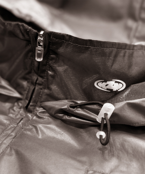 KZM(ケージエム)の「レイヤードメッシュジャケット(ナイロンジャケット・レディース・ブラウン・SMALL/MEDIUM/LARGE)」の6枚目の写真