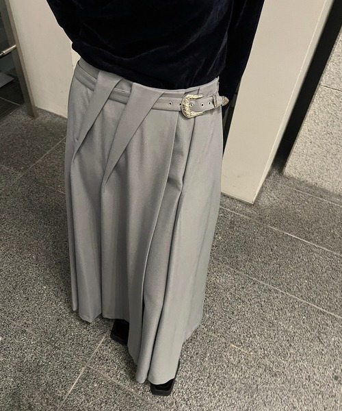 Ameri（アメリ）の「UND RANDOM TUCK FLARE SKIRT（スカート・レディース・ブラック/ピンク/グレー・SMALL/MEDIUM）」の7枚目の写真