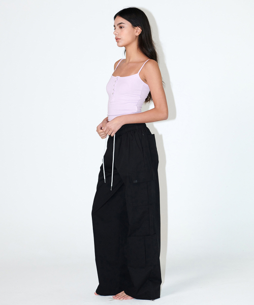 A.R.U(エイアールユー)の「SNAP SLEEVELESS(Tシャツ/カットソー・レディース・ホワイト/ブラック/ネイビー/カーキ/マジェンタ/ライトパープル・SMALL/MEDIUM)」の7枚目の写真
