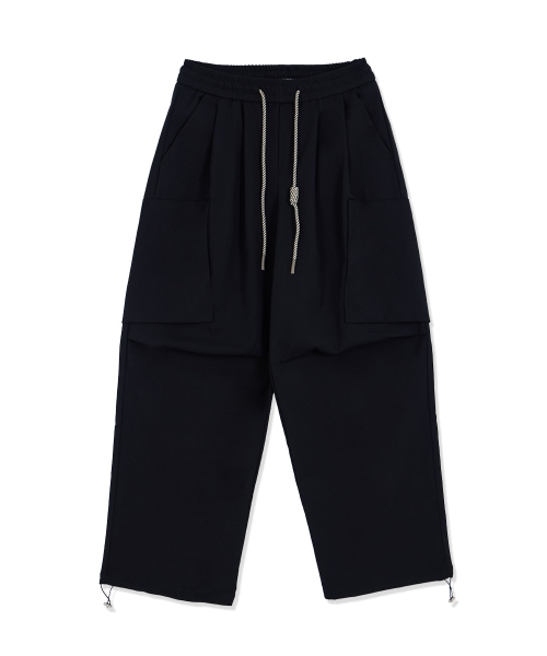 MAKEITTO(メイキット)の「TWO TUCK WIDE PARACHUTE CARGO PANTS_BLACK(その他パンツ・メンズ・その他・LARGE/X-LARGE/XX-LARGE/MEDIUM)」の8枚目の写真