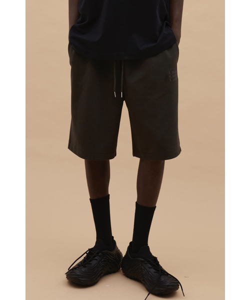 K-GARMENT(カメント)の「(UNI) ロゴプリントルーズショーツ ダストグレー(その他パンツ・メンズ・その他・SMALL/LARGE/X-LARGE)」の1枚目の写真