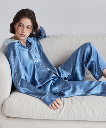 2DREAMERS（2ドリーマーズ）の「Blue Veil Silk Pajamas &amp; Pouch（ルームウェア/パジャマ）」