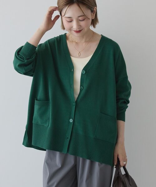 AMERICAN HOLIC（アメリカンホリック）の「【WEB限定】バイパチVネックルーズカーディガン（カーディガン/ボレロ・レディース・ブラック/杢グレー/ネイビー/ベージュ/ピンク/グリーン・M/L）」の4枚目の写真