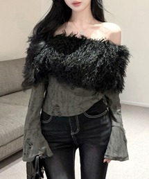 オフショルファートップス