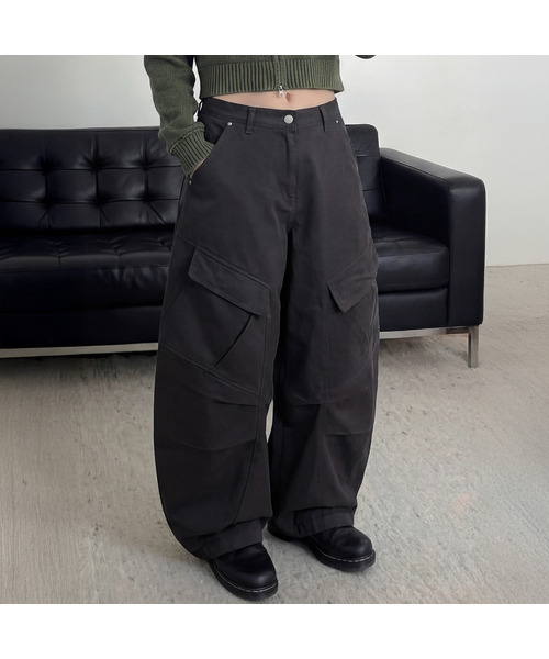 ANOLORCODE WOMAN(アナルロコード ウーマン)の「レイカーブドカーゴパンツ (2カラー)(その他パンツ・レディース・チャコール/ブラウン・SMALL/MEDIUM/LARGE)」の2枚目の写真