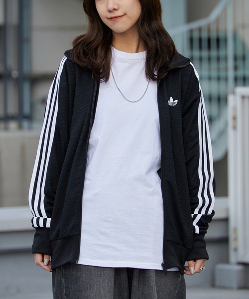 adidas(アディダス)の「adidas/アディダス FIREBIRD ADICOLOR トレフォイルロゴ メッシュトラックジャケット 2026年 夏 夏服(ジャージ・メンズ・ブラック/ネイビー・L/M/S/XS)」の16枚目の写真