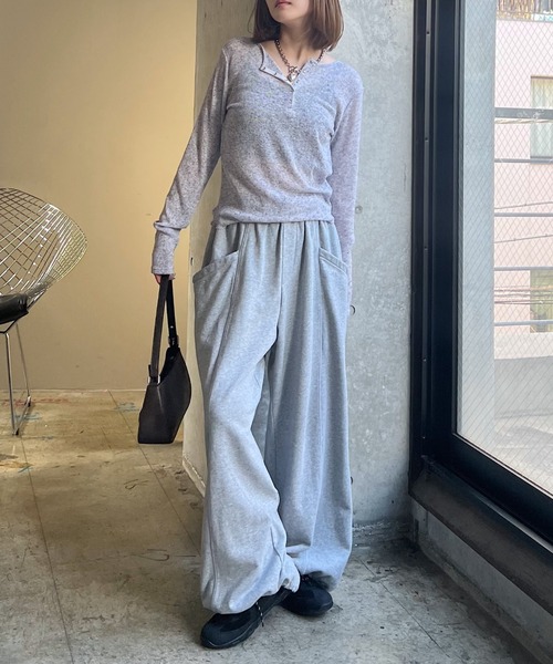 PAGEBOY（ページボーイ）の「フローズンネップヘンリーネックプルオーバー／シアートップス 【重ね着もオススメ】（Tシャツ/カットソー・レディース・ブラック/ブルー/グレー/オフホワイト・FREE）」の15枚目の写真