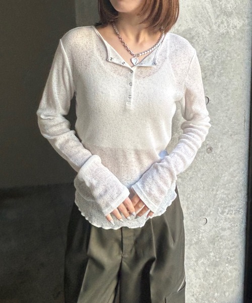 PAGEBOY（ページボーイ）の「フローズンネップヘンリーネックプルオーバー／シアートップス 【重ね着もオススメ】（Tシャツ/カットソー・レディース・ブラック/ブルー/グレー/オフホワイト・FREE）」の9枚目の写真