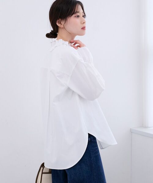 le.coeur blanc（ルクールブラン）の「フリルカラーブラウス（シャツ/ブラウス・レディース・ブルー/オフホワイト/ブルー系その他4・38）」の7枚目の写真