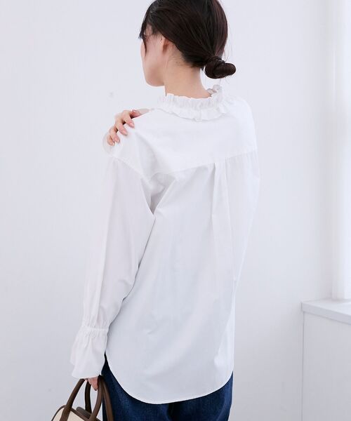 le.coeur blanc（ルクールブラン）の「フリルカラーブラウス（シャツ/ブラウス・レディース・ブルー/オフホワイト/ブルー系その他4・38）」の10枚目の写真