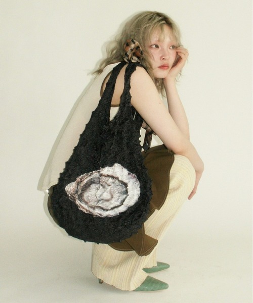 musubore（ムスボレ）の「pleated print oyster bag / プリーツ 