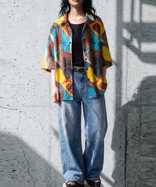 antiqua（アンティカ）の「アート柄 シャツ（シャツ/ブラウス・レディース・マルチ・ONESIZE）」の6枚目の写真