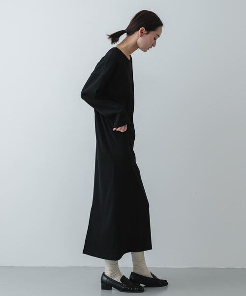 SENSE OF PLACE by URBAN RESEARCH（センスオブプレイスバイアーバンリサーチ）の「レイヤードネックリブワンピース（ワンピース・レディース・オートミール/ブラック/チャコールグレー・S/ONE）」の6枚目の写真