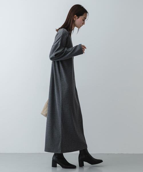 SENSE OF PLACE by URBAN RESEARCH（センスオブプレイスバイアーバンリサーチ）の「レイヤードネックリブワンピース（ワンピース・レディース・オートミール/ブラック/チャコールグレー・S/ONE）」の19枚目の写真