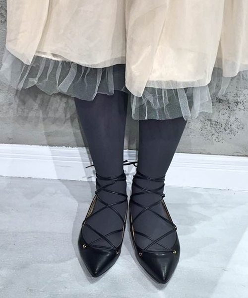 LE TALON（ルタロン）の「【Oggi 5月号掲載】GRISE ポインテッドレースアップフラット◆（その他シューズ・レディース・ブラック/ホワイト/キャメル/レッド・36/38/36.5/37.5/37/35.5）」の7枚目の写真