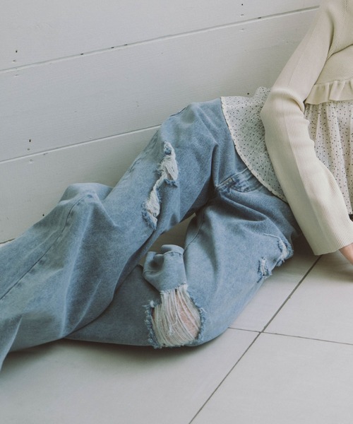 archives(アルシーヴ)の「ダメージレースフレアデニム(デニムパンツ・レディース・グレー/ブルー・SMALL/MEDIUM)」の3枚目の写真