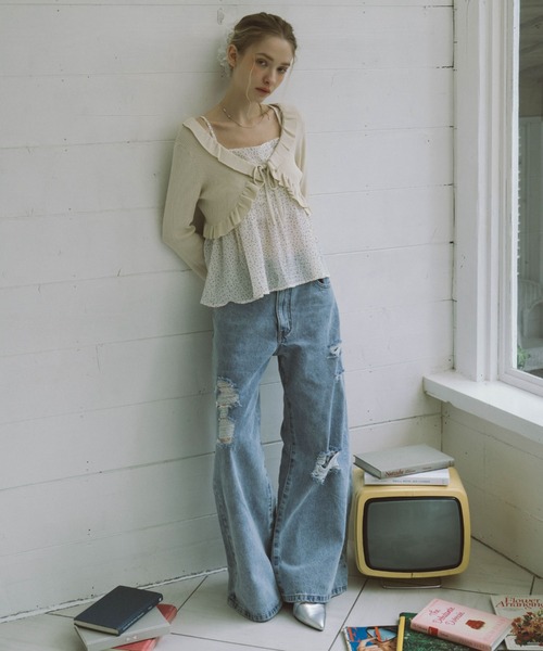 archives(アルシーヴ)の「ダメージレースフレアデニム(デニムパンツ・レディース・グレー/ブルー・SMALL/MEDIUM)」の5枚目の写真