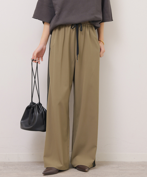 JOURNAL STANDARD relume（ジャーナルスタンダード　レリューム）の「サイドラインイージーパンツ（その他パンツ・レディース・カーキ/ブラック・38/36）」の16枚目の写真