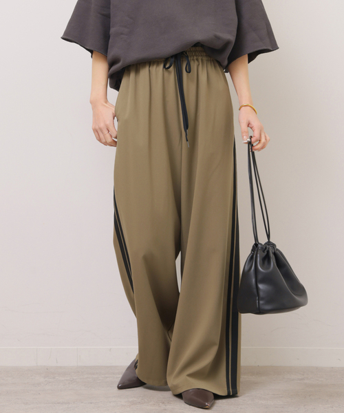 JOURNAL STANDARD relume（ジャーナルスタンダード　レリューム）の「サイドラインイージーパンツ（その他パンツ・レディース・カーキ/ブラック・38/36）」の17枚目の写真