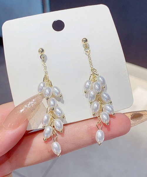 shoppinggo(ショッピングゴー)の「パールピアス 揺れる 結婚式 おしゃれ オフィス イヤリング シンプル(ピアス(両耳用)・レディース・ゴールド・FREE)」の11枚目の写真