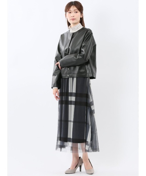 m.f.editorial(エムエフエディトリアル)の「【合成皮革】タカキュー レディース ノーカラー ブルゾン(ノーカラージャケット・レディース・ベージュ/ブラック・MEDIUM/LARGE)」の14枚目の写真