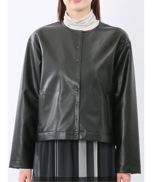 m.f.editorial(エムエフエディトリアル)の「【合成皮革】タカキュー レディース ノーカラー ブルゾン(ノーカラージャケット・レディース・ベージュ/ブラック・MEDIUM/LARGE)」の15枚目の写真